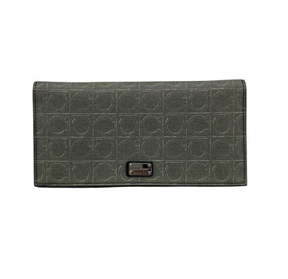 Salvatore Ferragamo フェラガモ ガンチーニ 二つ折り長財布 中古 D4