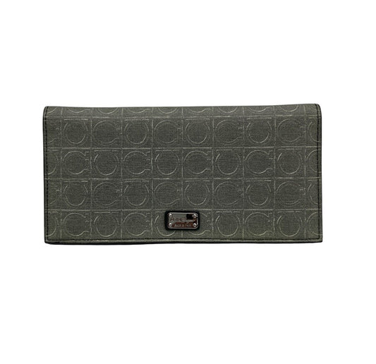 Salvatore Ferragamo フェラガモ ガンチーニ 二つ折り長財布 中古 D4