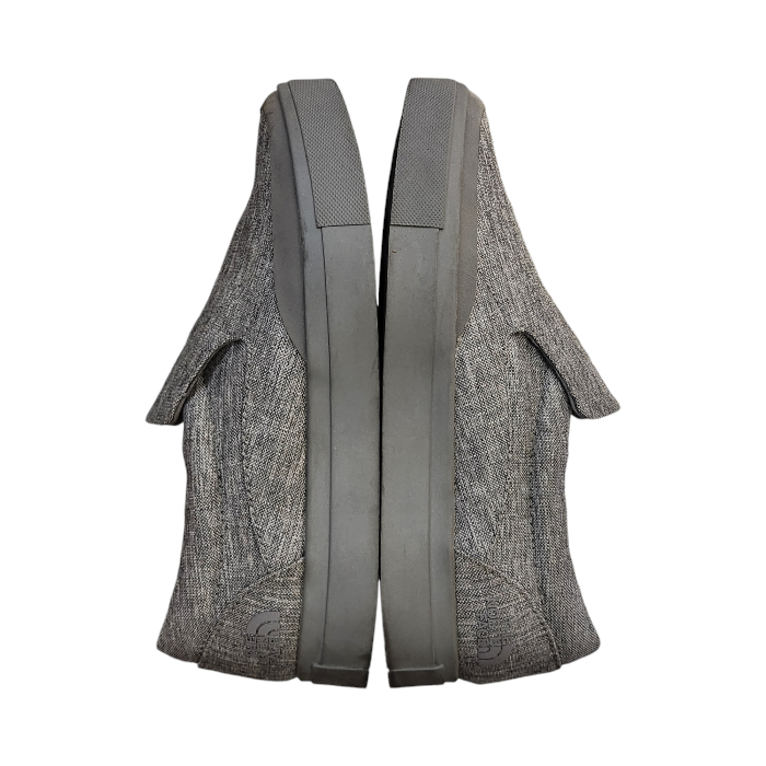 THE NORTH FACE ザノースフェイス シャトル スリッポン レディース ウォータープルーフ 防水 カジュアル スニーカー グレー 23cm NF52140 中古 T1