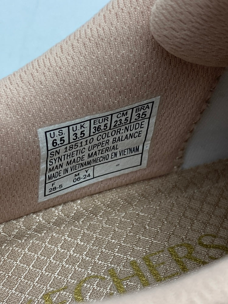 SKECHERS GLAND92-BE LIFTED スケッチャーズ グランド92 ビー リフテッド スニーカー 厚底シューズ 185110 23.5cm 中古 D4