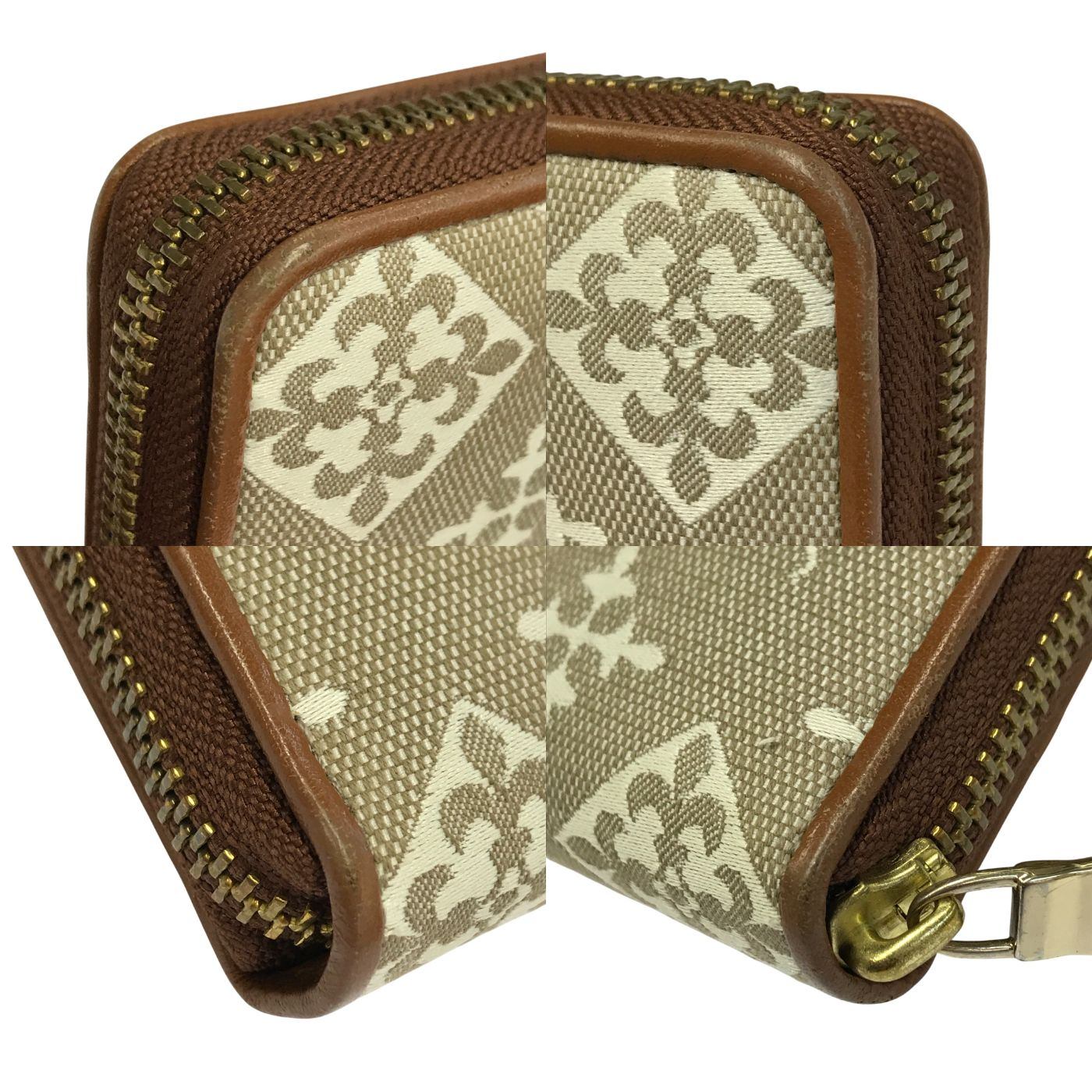 russet ラシット 長財布 レディース ラウンドジップ 三層式小銭入れ 収納大 ベージュ 中古 T1