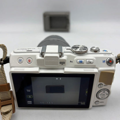 OLYMPUS オリンパス PEN Lite ミラーレス デジタル一眼レフ カメラ レンズセット E-PL5 デジカメ ズーム フラッシュ 家電製品 撮影 中古 W４