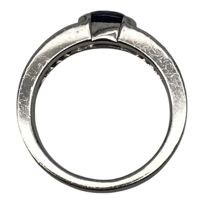 Pt950 サファイア0.823ct/ダイヤモンド0.24ct リング レディース オーバルミックスカット プラチナ 11.5号 中古 T1