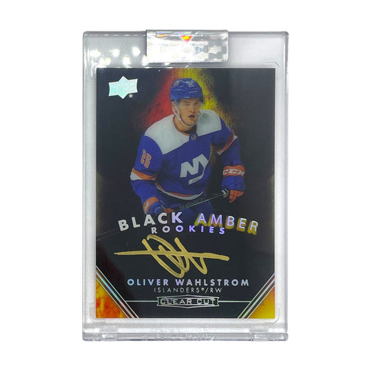 未開封品 UPPER DECK NHLカード CLEAR CUT BLACK AMBER OLIVER WAHLSTROM ISLANDERS 中古 IT1