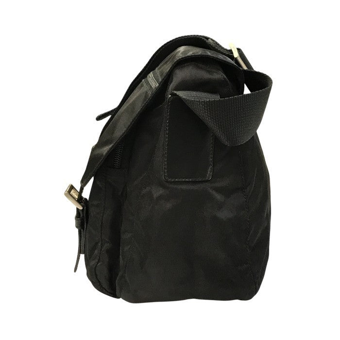 PRADA プラダ ショルダーバッグ ユニセックス ナイロン 斜め掛け 軽量 通勤 通学 ブラック 1BD671 中古 T1