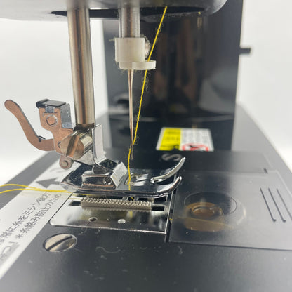 AXE YAMAZAKI ミシン MM-10 スタイリッシュ コンパクト 縫物 育児 家事 携帯 裾上げ 中古 R4