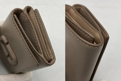 MARC JACOBS マークジェイコブス ザ レザー カバード Jマーク トライフォールド ウォレット 三つ折り財布 中古 D4