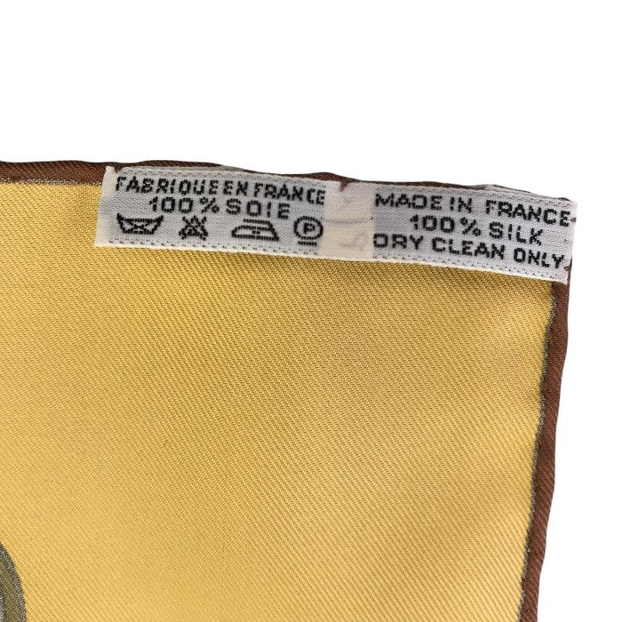 HERMES エルメス カレ90 ANIMAUX SOLAIRES 太陽の動物たち スカーフ レディース シルク 馬 ライオン 鷹 鹿 イエロー/ブルー/ブラウン 中古 T1