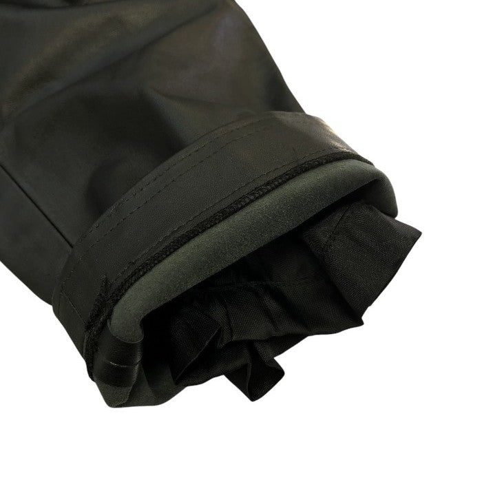 VERSACE ヴェルサーチ CLASSIC V2 レザーパンツ レディース 細身 ストレート ジップフライ ブラック 40サイズ 中古 T1