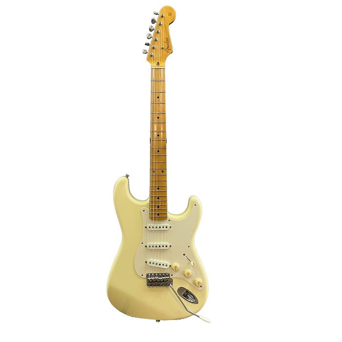 Fender STRATOCASTER フェンダー ストラトキャスター エレキギター 中古 R4