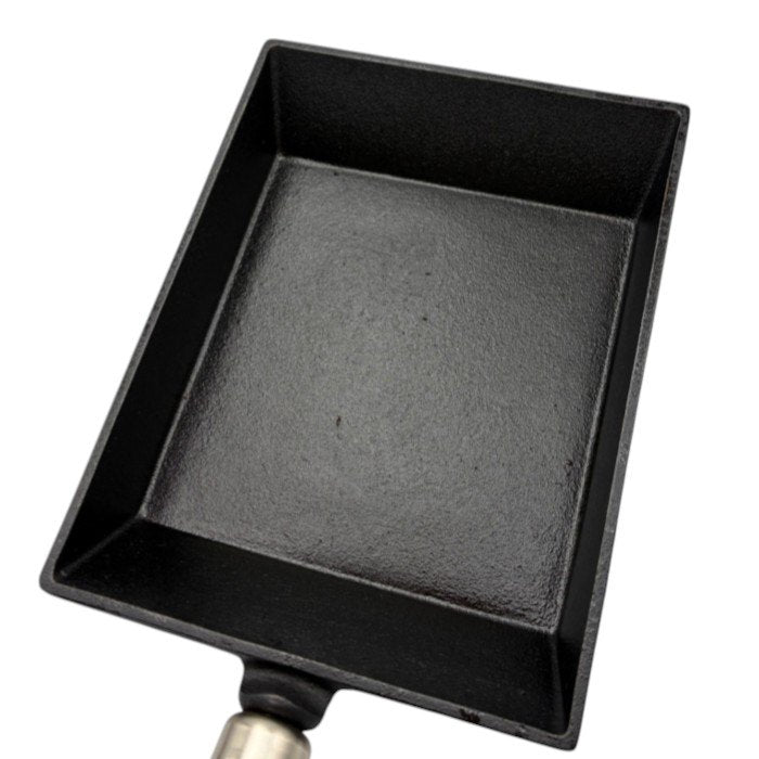 盛栄堂 南部鉄器 玉子焼き器 木蓋 ヘラ 付 卵焼き器 調理器具 キッチンツール フライパン 中古 W４
