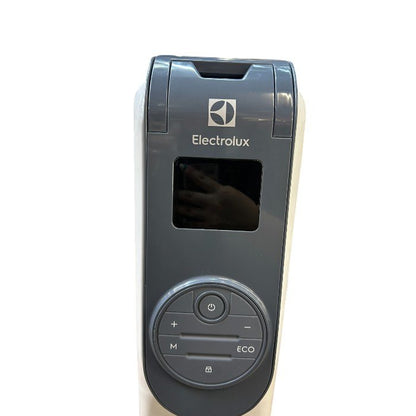 Electrolux エレクトロラックス オイルヒーター COMFORTHEAT 700 北欧デザイン ホワイトネイビー EO12D103C0 暖房器具 家電 ヒーター 中古 W４