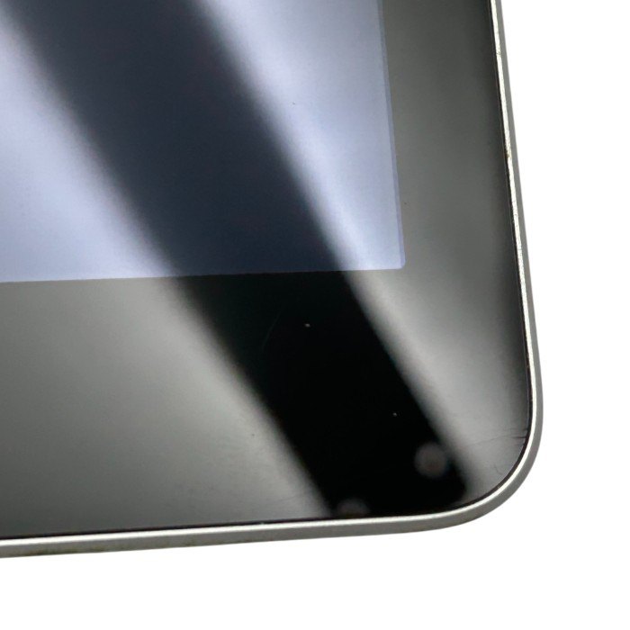 apple アップル iPad アイパッド 第5世代 32GB 本体 タブレット Wi-Fiモデル 9.7型 中古 W４