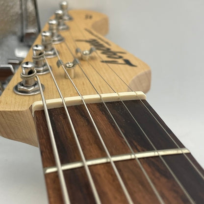 Legend by Aria pro ll レジェンド ストラトタイプ エレキギター アリア 練習 入門 中古 R4