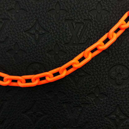 LOUIS VUITTON ルイヴィトン トリヨン・モノグラム クラッチバッグ ユニセックス セカンドバッグ チェーン エンボス ブラック/オレンジ M67461 中古 T1