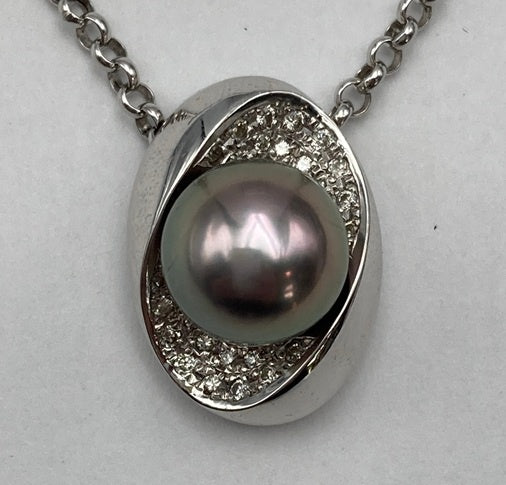 K18WG/Pt850 パール(南洋黒真珠)10mm ダイヤ0.23ct ネックレス 中古 D4