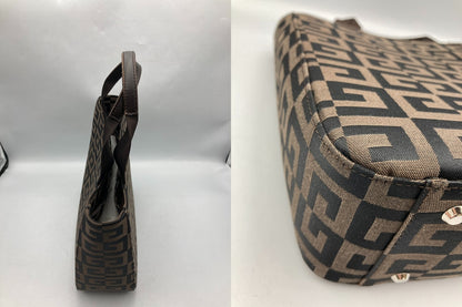 GIVENCHY ジバンシィ  4G ロゴ トートバッグ 中古 D4