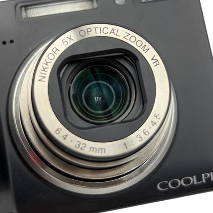 Nikon デジタルカメラ COOLPIX クールピクス P60 ブラック COOLPIXSP60 ニコン デジカメ 単三電池駆動 コンパクト 中古 W４
