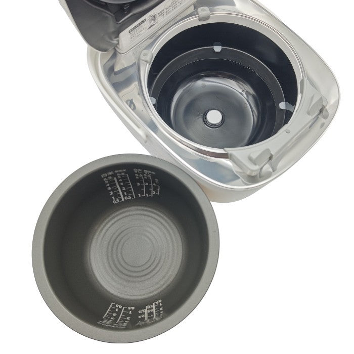 TOSHIBA 東芝 5.5合 真空圧力IHジャー炊飯器 炎匠炊き RC-10VST-W 中古 H４