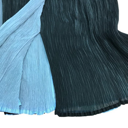 ISSEY MIYAKE イッセイミヤケ ホワイトレーベル ロングスカート レディース プリーツ フレア スリット グリーン/ブルー 2サイズ IM42FG213 中古 T1
