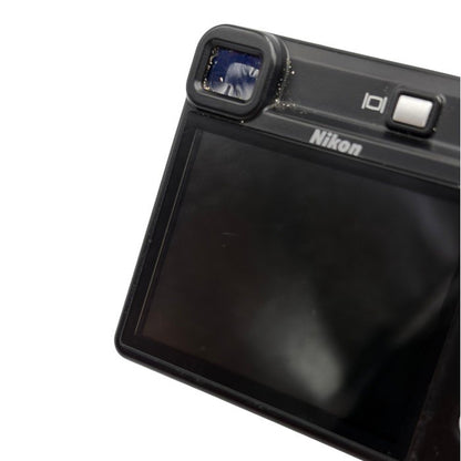 Nikon デジタルカメラ COOLPIX クールピクス P60 ブラック COOLPIXSP60 ニコン デジカメ 単三電池駆動 コンパクト 中古 W４