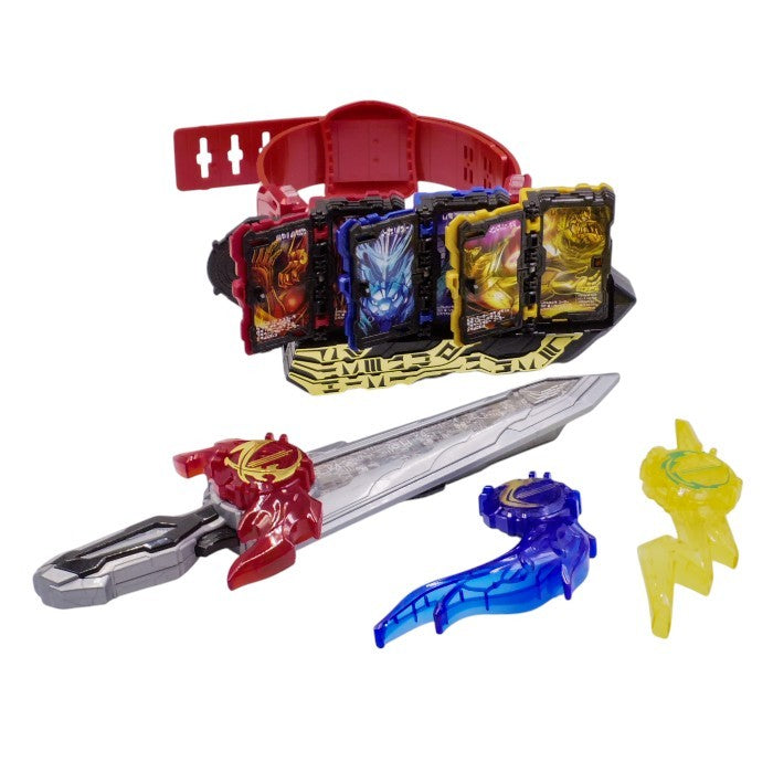 バンダイ 仮面ライダーセイバー/聖刃 変身ベルト DX聖剣ソードライバー セイバー＆ブレイズ＆スパーダセット 水勢剣流水エンブレム＆ライオン戦記 雷鳴剣黄雷エンブレム＆ランプドアランジーナ 中古 a1