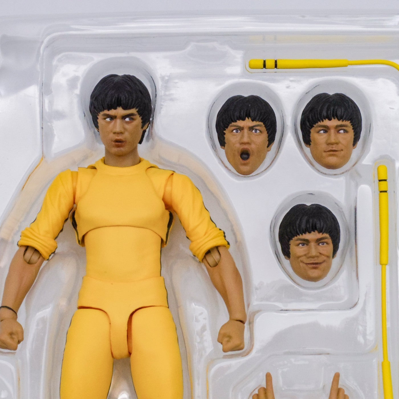 BANDAI S.H.フィギュアーツ ブルース・リー(Yellow Track Suit) 中古 a1