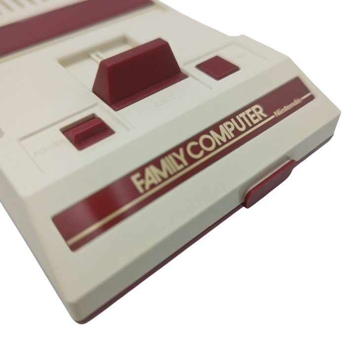Nintendo ニンテンドー クラシックミニ ファミリーコンピュータ 中古 H4