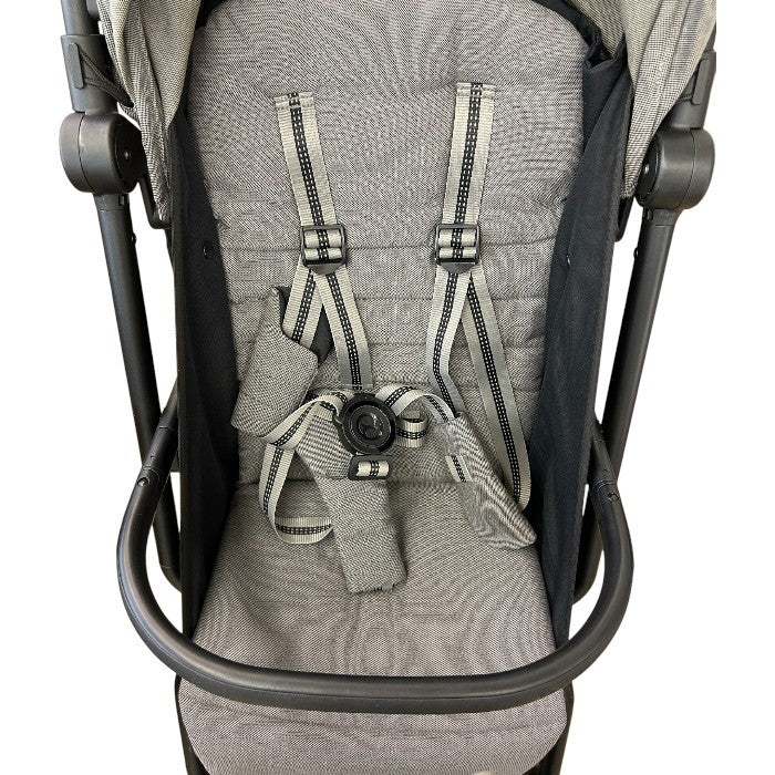 cybex サイベックス ベビーカー EEZY SB2 ベビー用品 レインカバー付 6か月から4歳まで 22kgまで 中古 W1