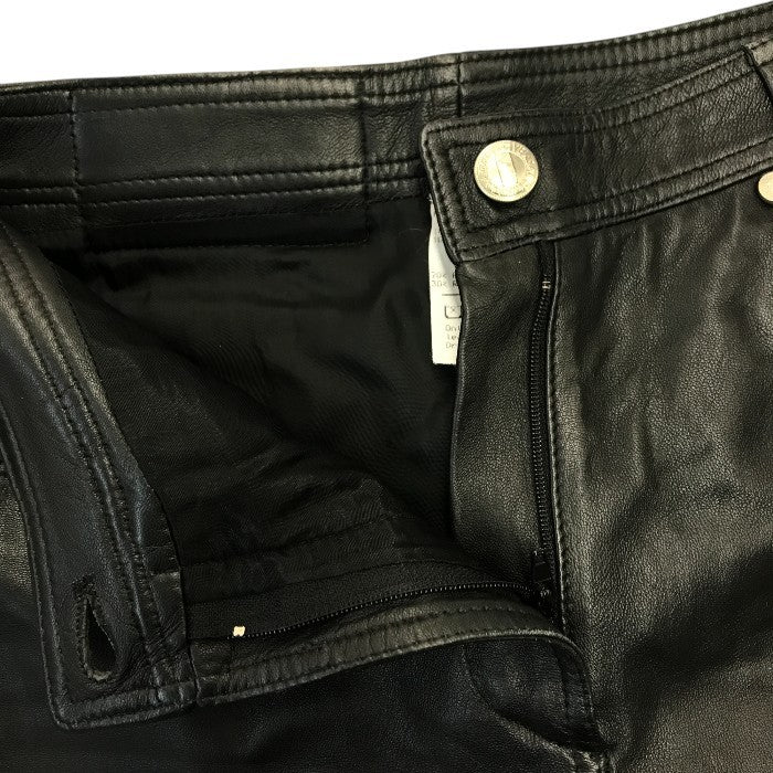 VERSACE ヴェルサーチ CLASSIC V2 レザーパンツ レディース 細身 ストレート ジップフライ ブラック 40サイズ 中古 T1