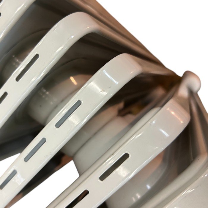 Delonghi デロンギ オイルヒーター R631112EF 24時間タイマー搭載 11枚フィン 暖房器具 家電 油入式 可変式 中古 W４