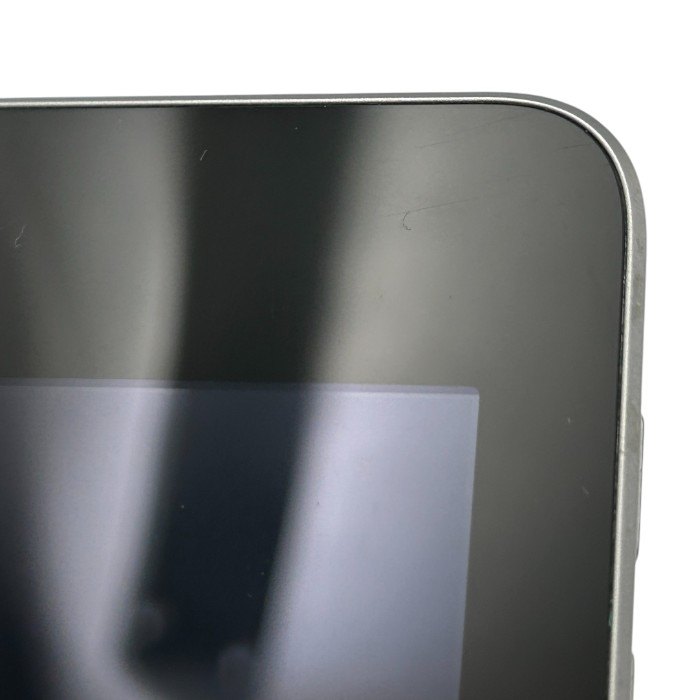 apple アップル iPad アイパッド 第5世代 32GB 本体 タブレット Wi-Fiモデル 9.7型 中古 W４