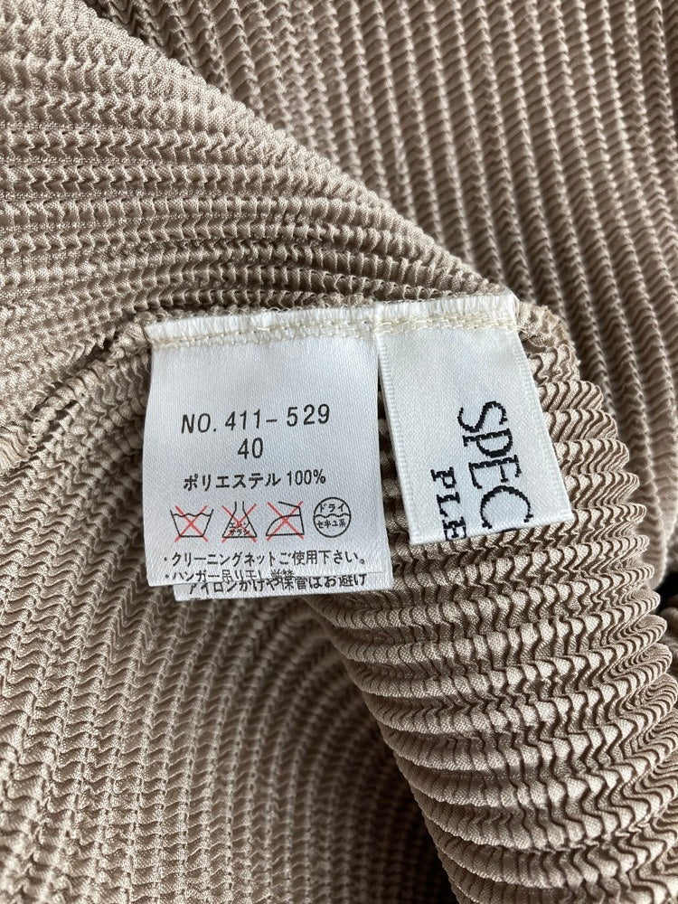 SPECCHIO スペッチオ シャトルプリーツ フレンチスリーブ ワンピース サイズ40 中古 D4