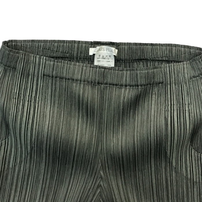 PLEATS PLEASE プリーツプリーズ イッセイミヤケ ショートパンツ レディース ISSEY MIYAKE ポリエステル カーキ 2サイズ PP91-JF401 中古 T1