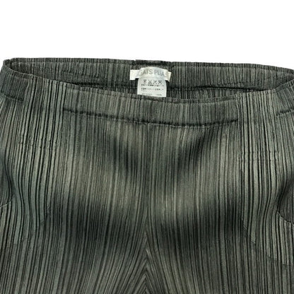 PLEATS PLEASE プリーツプリーズ イッセイミヤケ ショートパンツ レディース ISSEY MIYAKE ポリエステル カーキ 2サイズ PP91-JF401 中古 T1