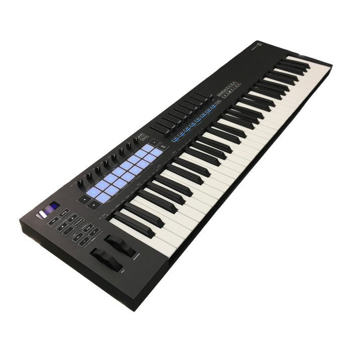 novation ノベーション Launchkey61 MK3 MIDIキーボード ブラック USB コントローラー 作曲 打ち込み 中古 T1