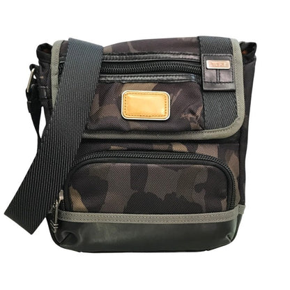 TUMI トゥミ ALPHA BRAVO クロスボディショルダーバッグ メンズ 斜め掛け ショルダーバッグ キーフック 迷彩 カモフラ ブラウン/ブラック 222306GC2 中古 T1