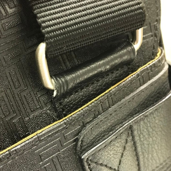 Dunhill ダンヒル ディーエイト ショルダーバッグ メンズ 斜め掛け エンボス PVC マグネット ブラック 中古 T1
