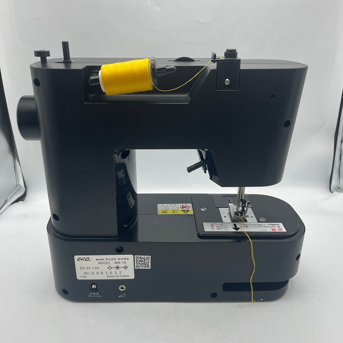 AXE YAMAZAKI ミシン MM-10 スタイリッシュ コンパクト 縫物 育児 家事 携帯 裾上げ 中古 R4