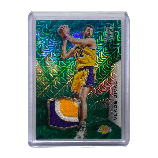 PANINI NBAカード SPECTRA PRIZM VLADE DIVAC LAKERS 3/5 #54 中古 IT2