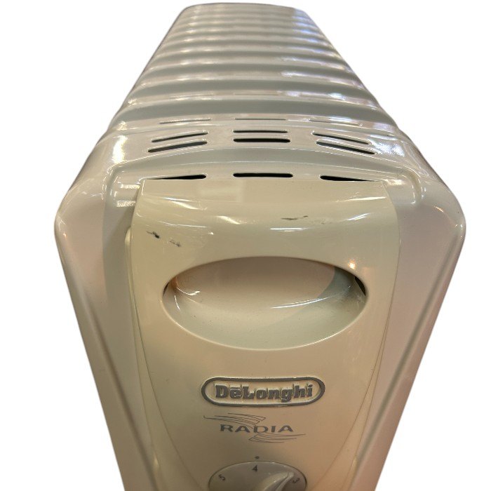 Delonghi デロンギ オイルヒーター R631112EF 24時間タイマー搭載 11枚フィン 暖房器具 家電 油入式 可変式 中古 W４