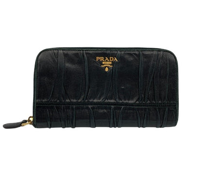 PRADA プラダ ナッパゴーフル ラウンドファスナー長財布 中古 D4