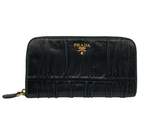 PRADA プラダ ナッパゴーフル ラウンドファスナー長財布 中古 D4