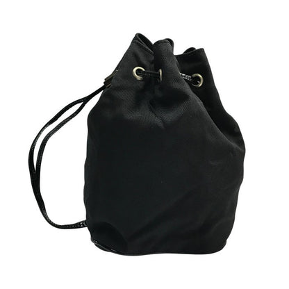 GUCCI グッチ 巾着ポーチ レディース ナイロン ミニバッグ 四角 無地 ブラック 039 0973 002113 中古 T1