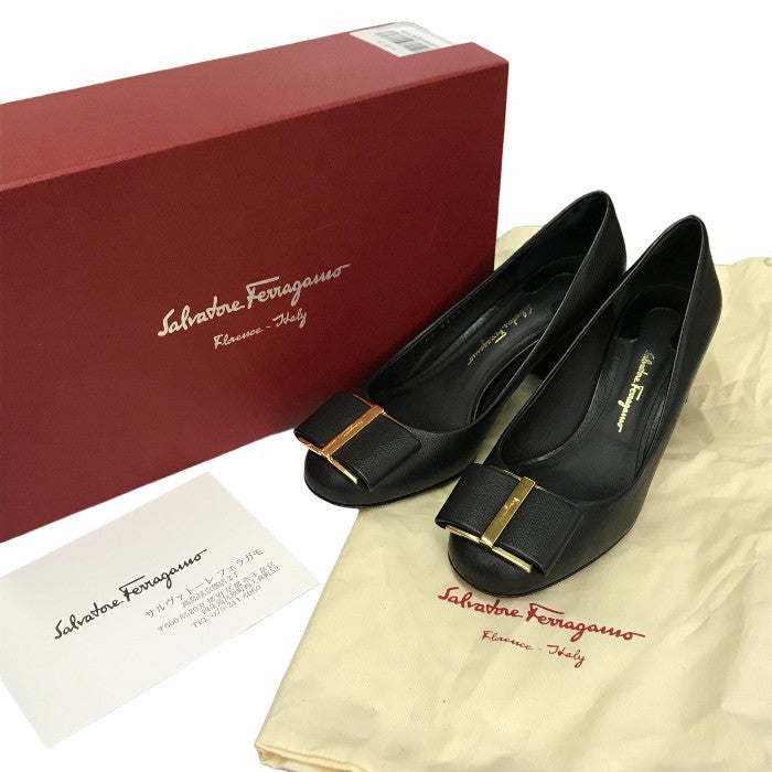 Salvatore Ferragamo フェラガモ CAPUA55 パンプス レディース レザー 変形 太ヒール ブラック 5Dサイズ 中古 T1