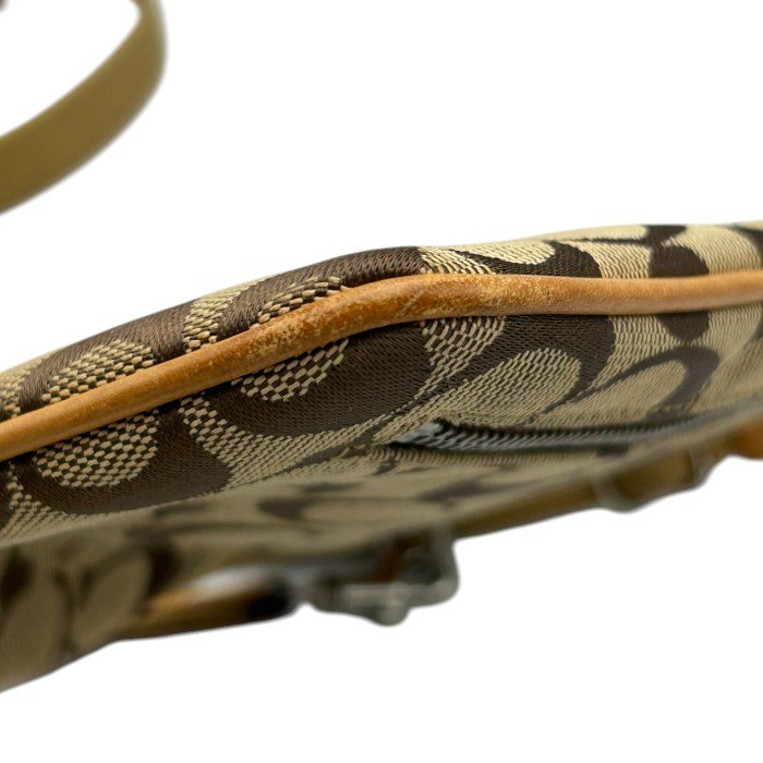 COACH コーチ シグネチャー ショルダーバッグ 鞄 ブランド ミニ コンパクト 小さめ レディース 中古 W４