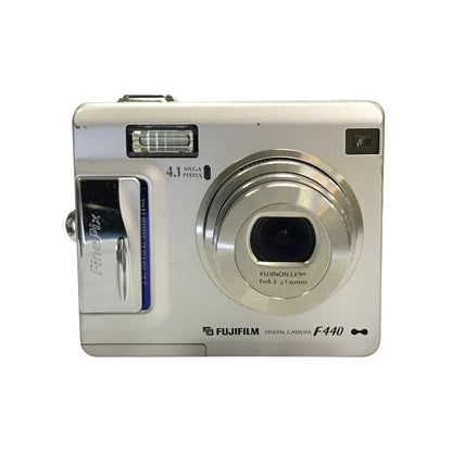 FUJIFILM FinePix コンパクトデジタルカメラ シルバー 光学3.4倍ズーム 2.0インチ液晶 FX-F440S 中古 T1