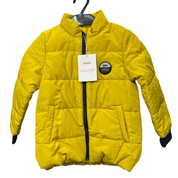 未使用品 BeBe ベベ 中綿 ジャケット イエロー 男の子 120 アウター 秋 冬 キッズ 中古 W４
