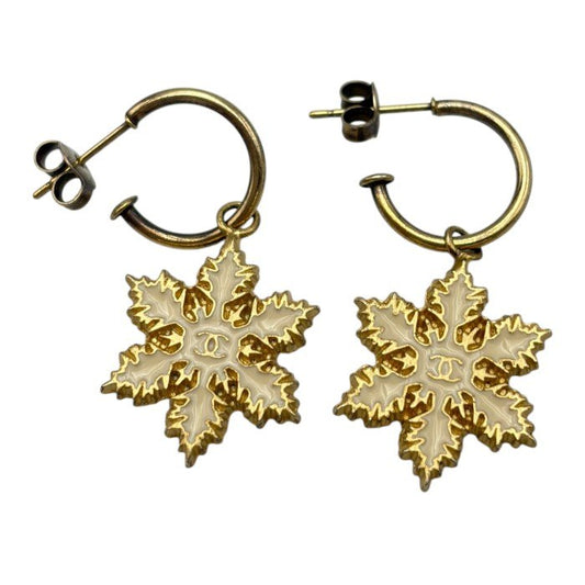 CHANEL シャネル スノーフレーク ピアス アクセサリー ジュエリー ブランド 雪の結晶 中古 W４