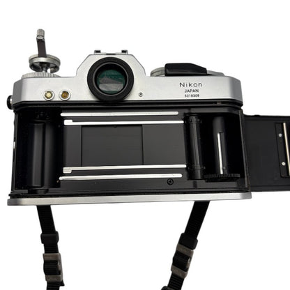 ジャンク品 Nikon ニコン Nikomat EL ニコマート EL 一眼レフ フィルム カメラ 写真 撮影 おしゃれ コレクション 中古 W1